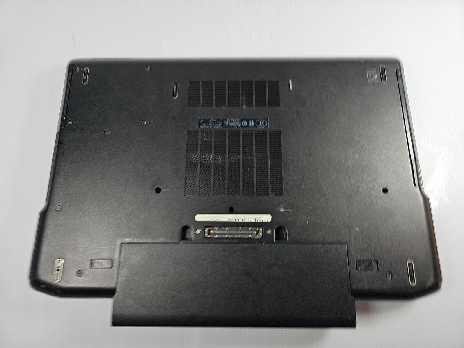 DELL Latitude E6520 Laptop Computer Intel i5-2520M @2.5GHz 4GB RAM 320GB WIN 10