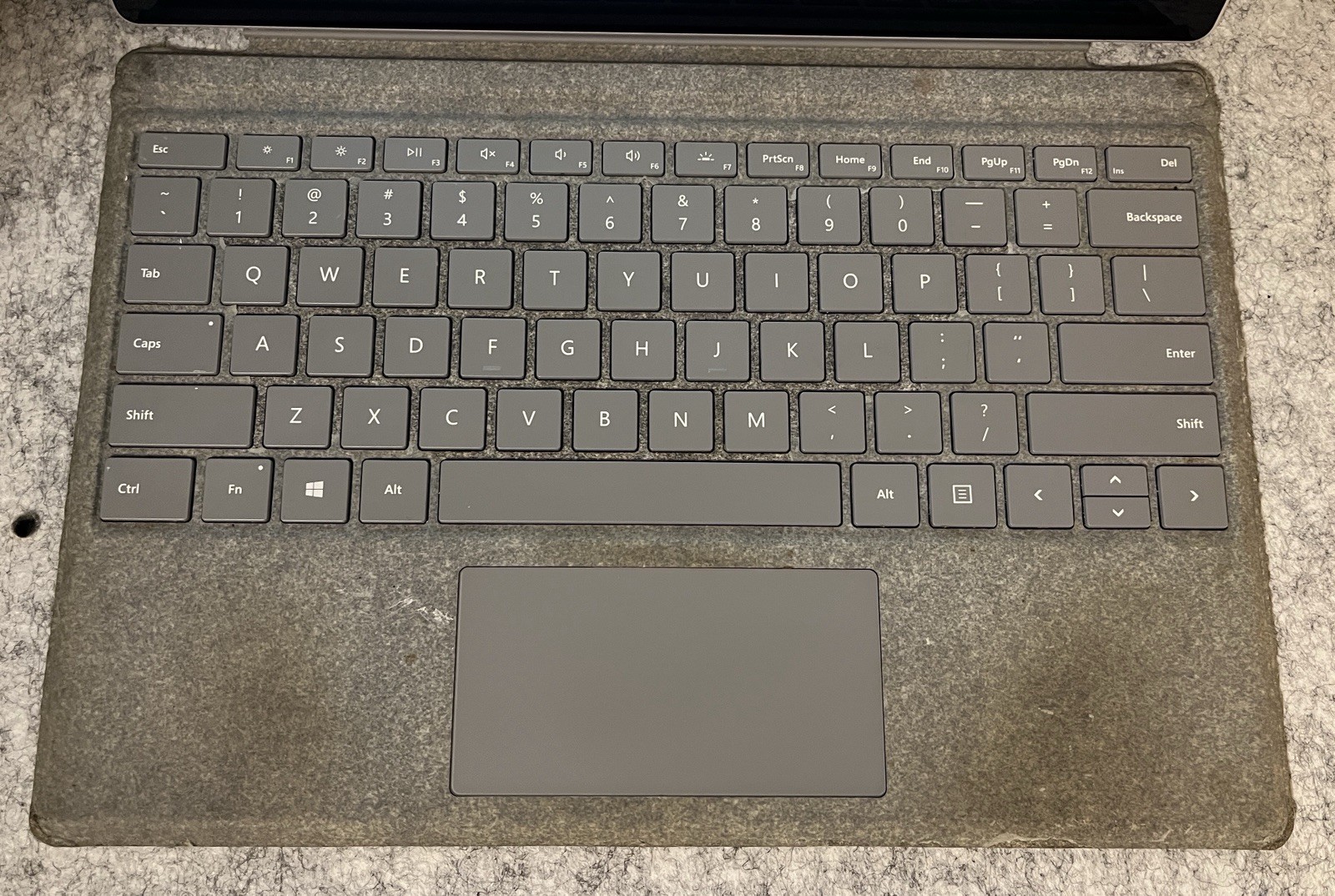 Microsoft Surface Pro 6 i5-8350U @ 1.70GHz 8GB 256GB SSD Touch screen W-11 P