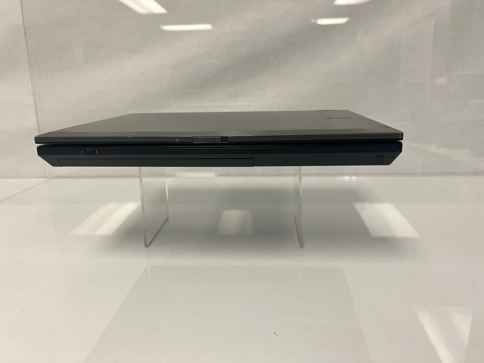 Dell Latitude E5410 i5 M 520 2.40GHz 4GB RAM 160GB HDD NO OS #3