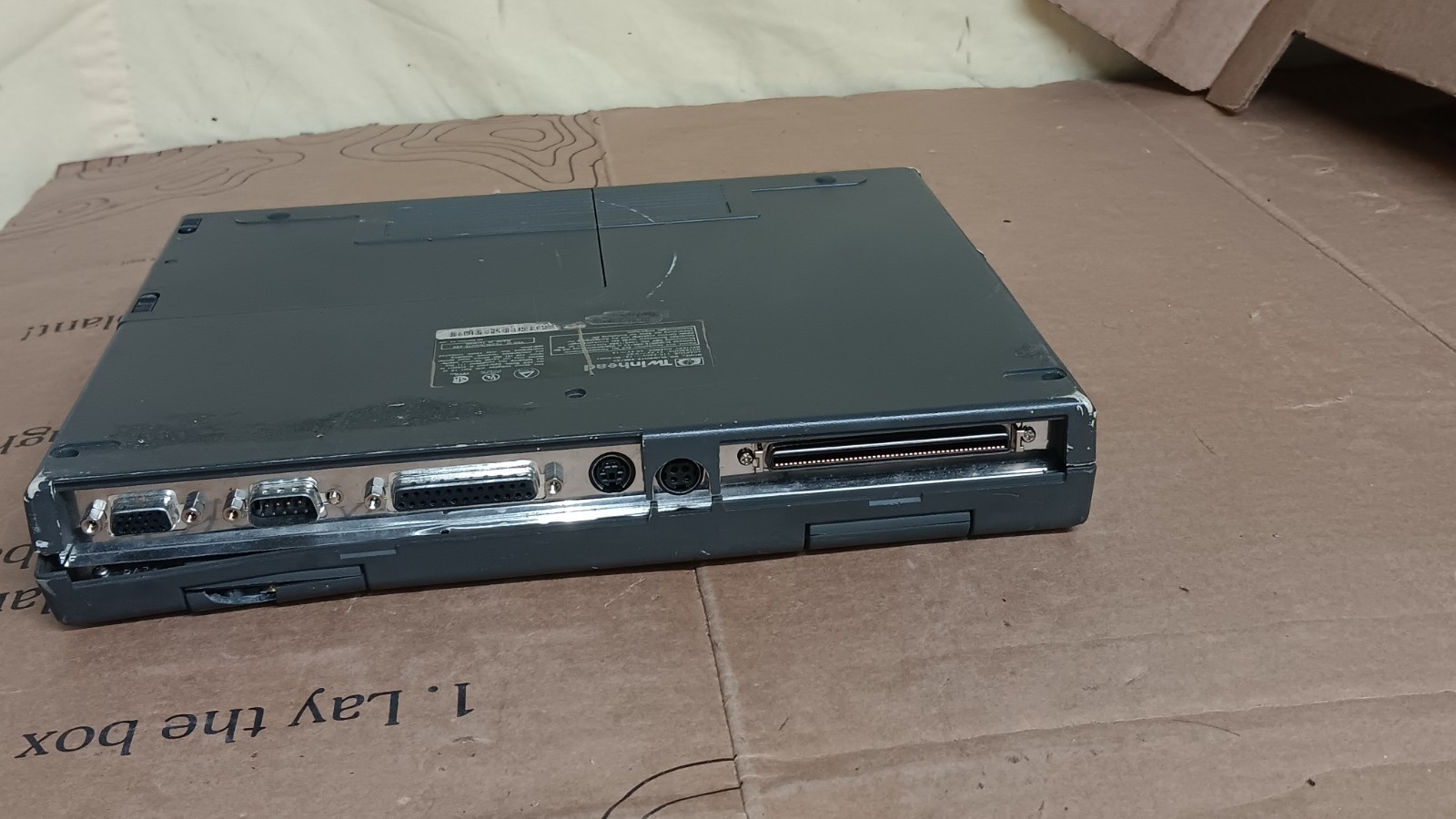 Vintage 1992 Twinhead SlimNote 486/33 Laptop Intel 486DX @ 33MHz processor Parts