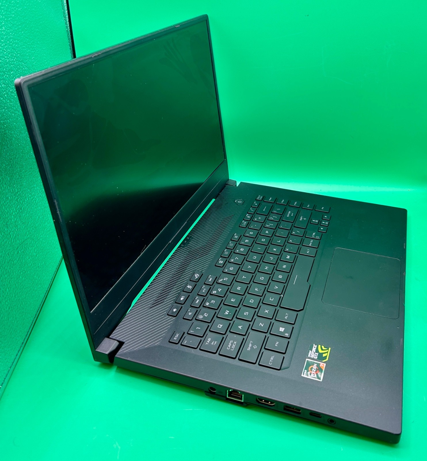 ROG Zephyrus G15 GA502DU-BR7N6 Ryzen 7 3750H NO Ram/SSD BAD SCREEN UNTESTED