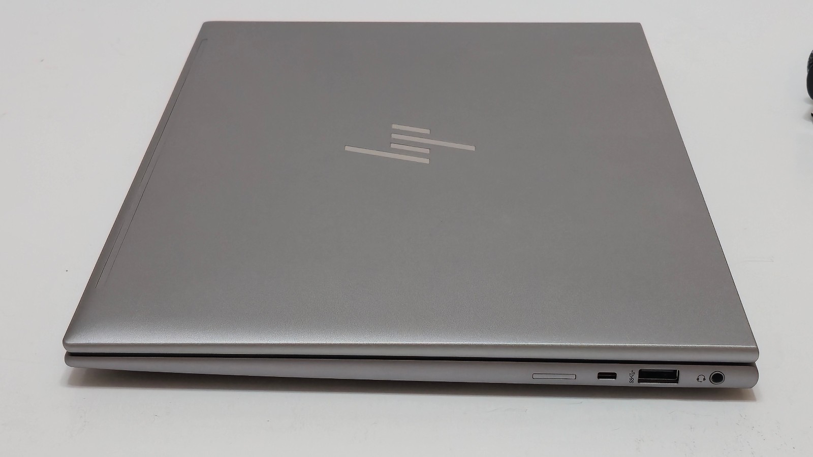 HP ZBook Firefly 14 G10 Workstation i7-1370P 32GB RAM 1 TB SSD 14″ – Warranty