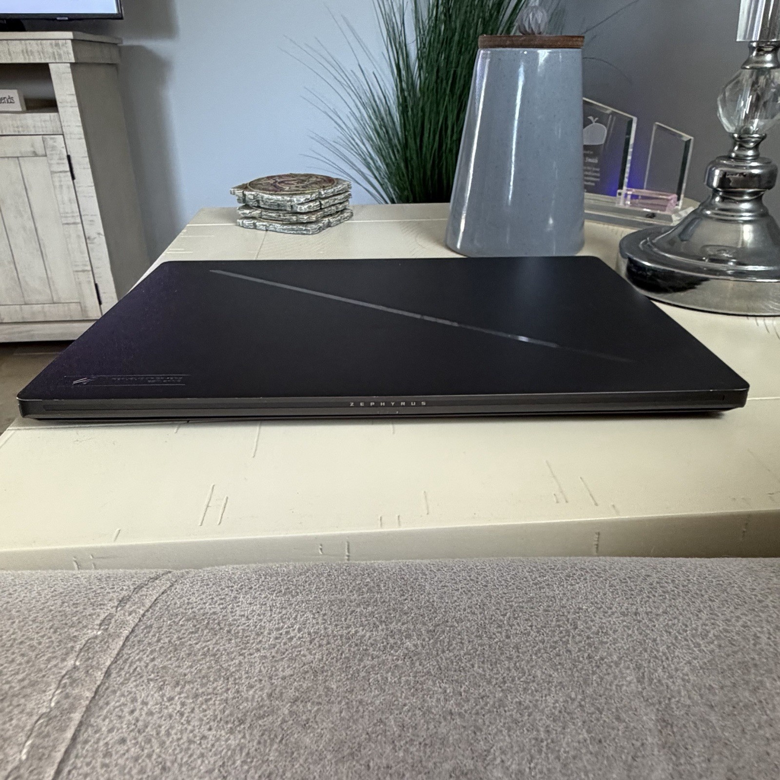ASUS ROG Zephyrus G16 OLED RTX 5070 Ti 32GB 1TB Core Ultra 9 GU605CR