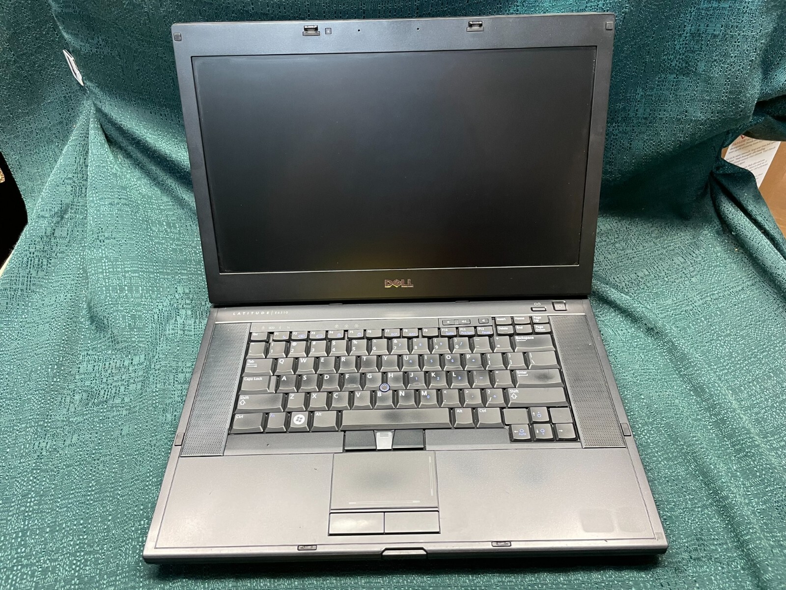 Dell Latitude E6510 i5-540M @2.53GHz 4GB RAM 15.6″ 250GB HDD w/ Power Adapter