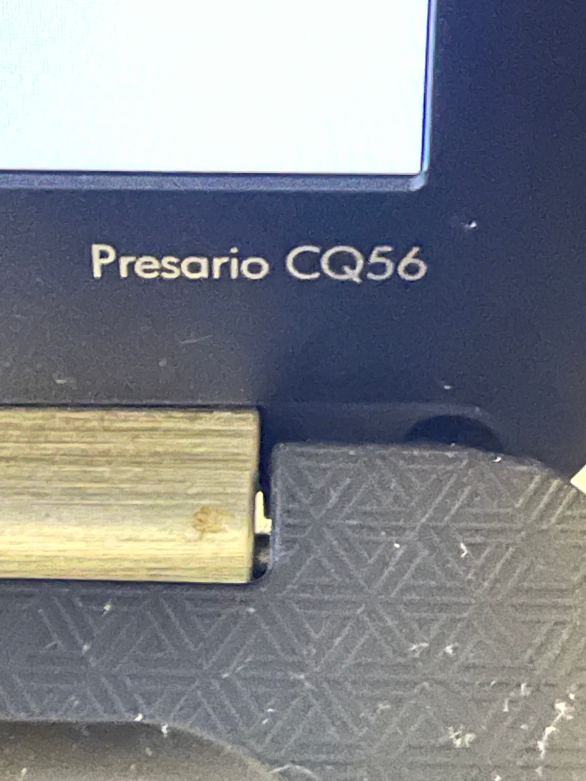 Lot of 2 COMPAQ Presario (1) CQ56 & (1) CQ57