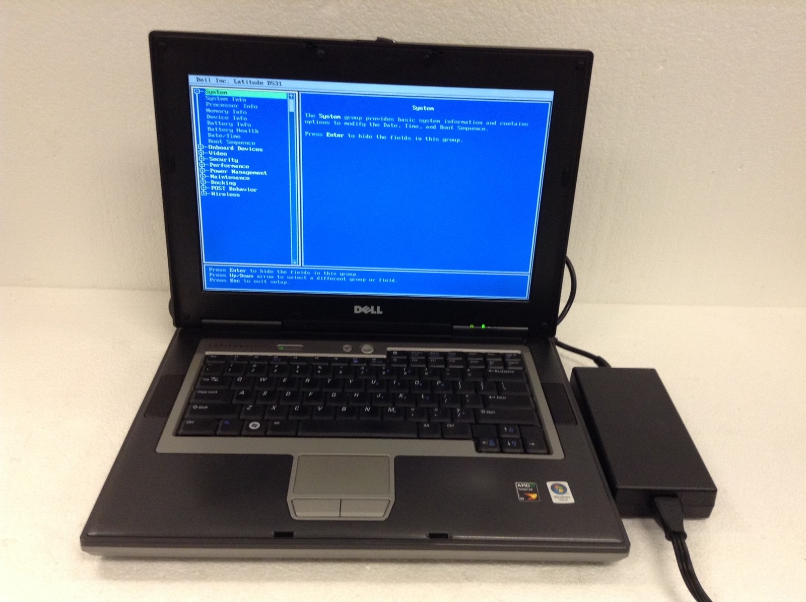 Dell Latitude D531 Laptop 14″WXGA AMD Dual Core 2.2GHz 2GB DVD-RW, No HD, WORKS
