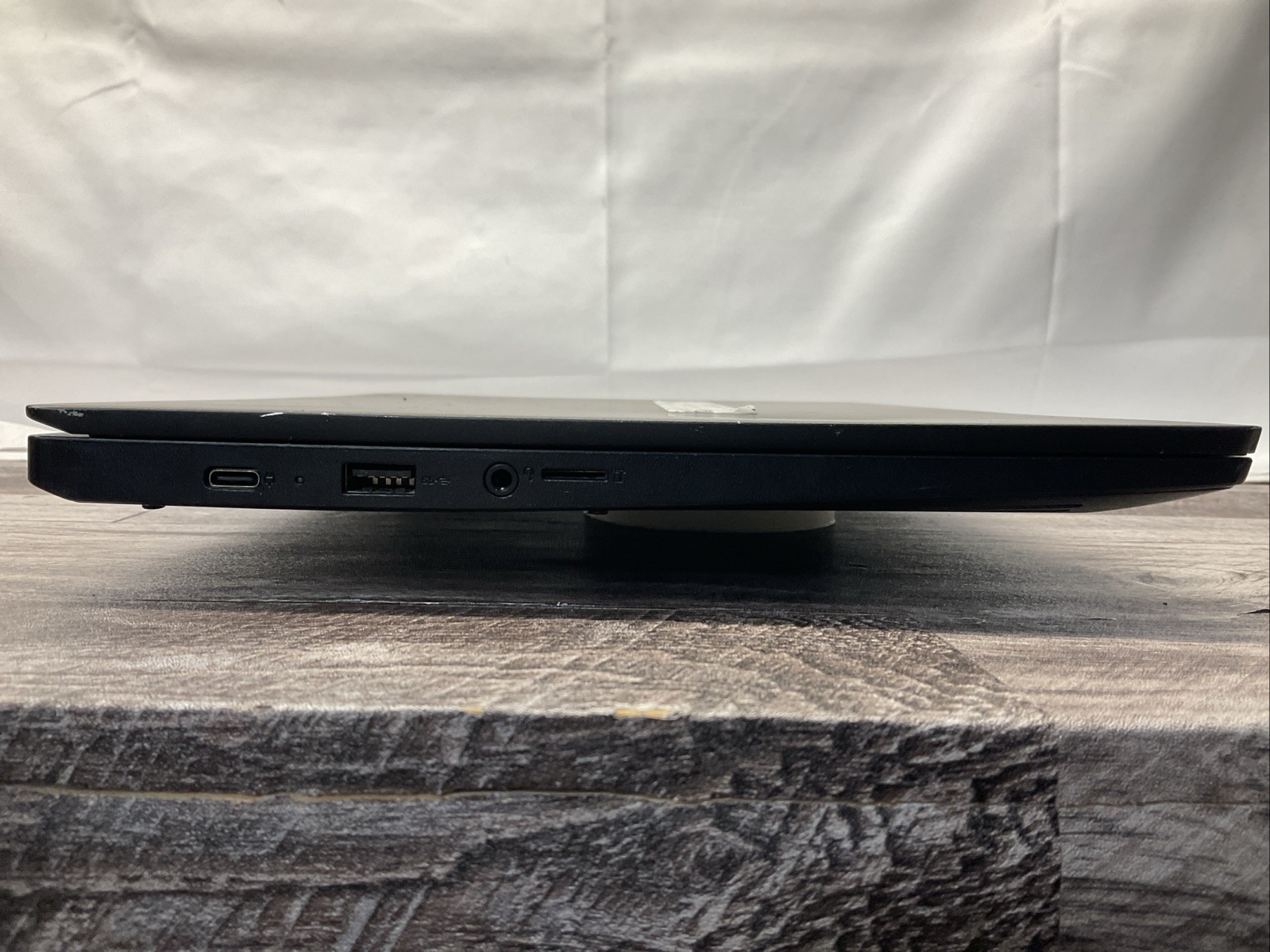 Lenovo 14w / AMD A6 / Integrated RAM / Laptop Notebook PC / P20
