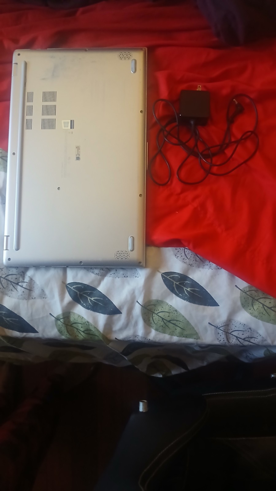 Asus Vivobook 17, AMD Ryzen 3 3250U with radeon graphics, 8gb RAM, 238gb storage