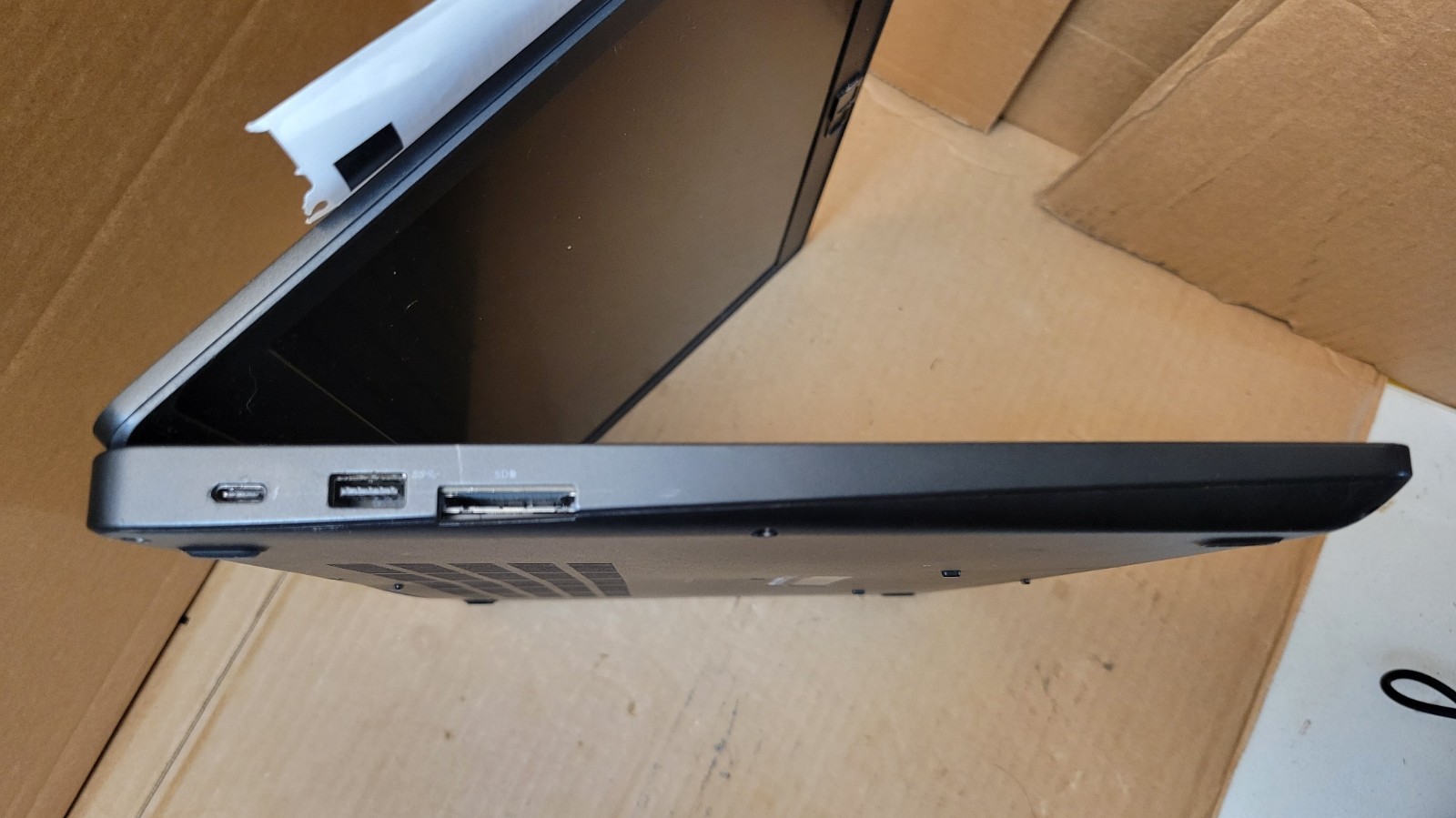 Dell Precision 3520 Laptop | i7-7820HQ 2.9GHz | 32GB RAM | 1TB SSD | Win 10 Pro