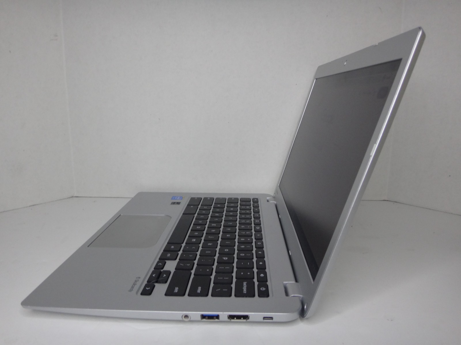 TOSHIBA Chromebook 2 CB30-B3122 PLM02U-00J008 Laptop TESTED / WORKING