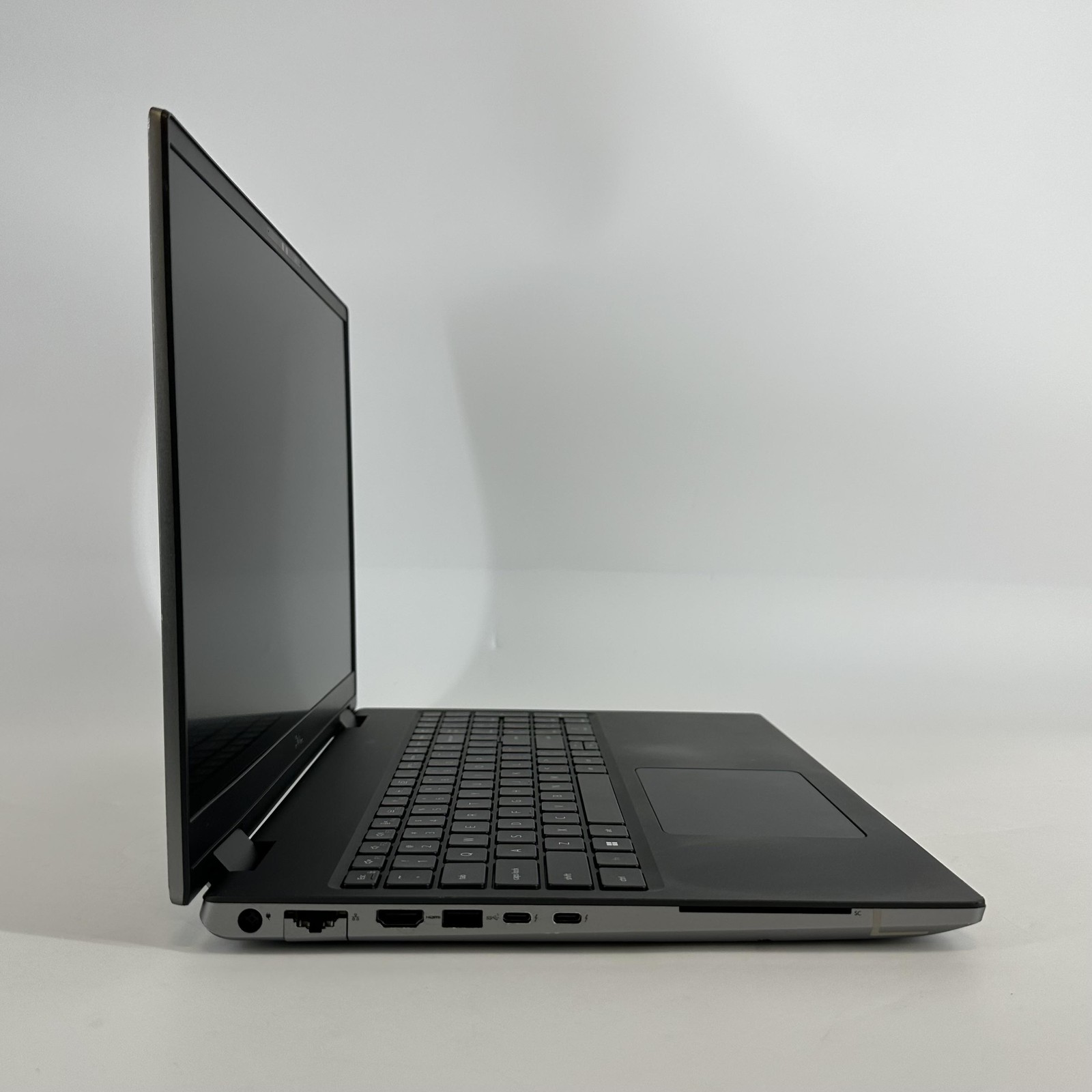 Dell Precision 7670 16 FHD+ 2.1 GHz i7-12850HX 32GB 1TB SSD RTX A2000 FRAME GAP