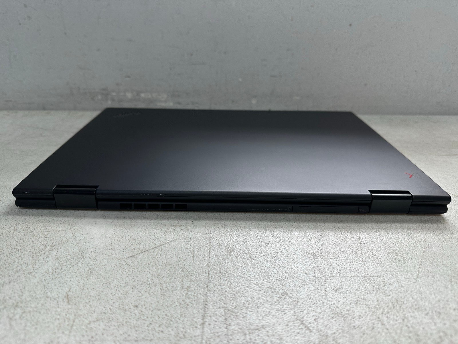 Lenovo ThinkPad X1 Yoga 3rd Gen (i5-8350U, 16GB RAM, Boot to Bio) NO SSD/ADAPTER