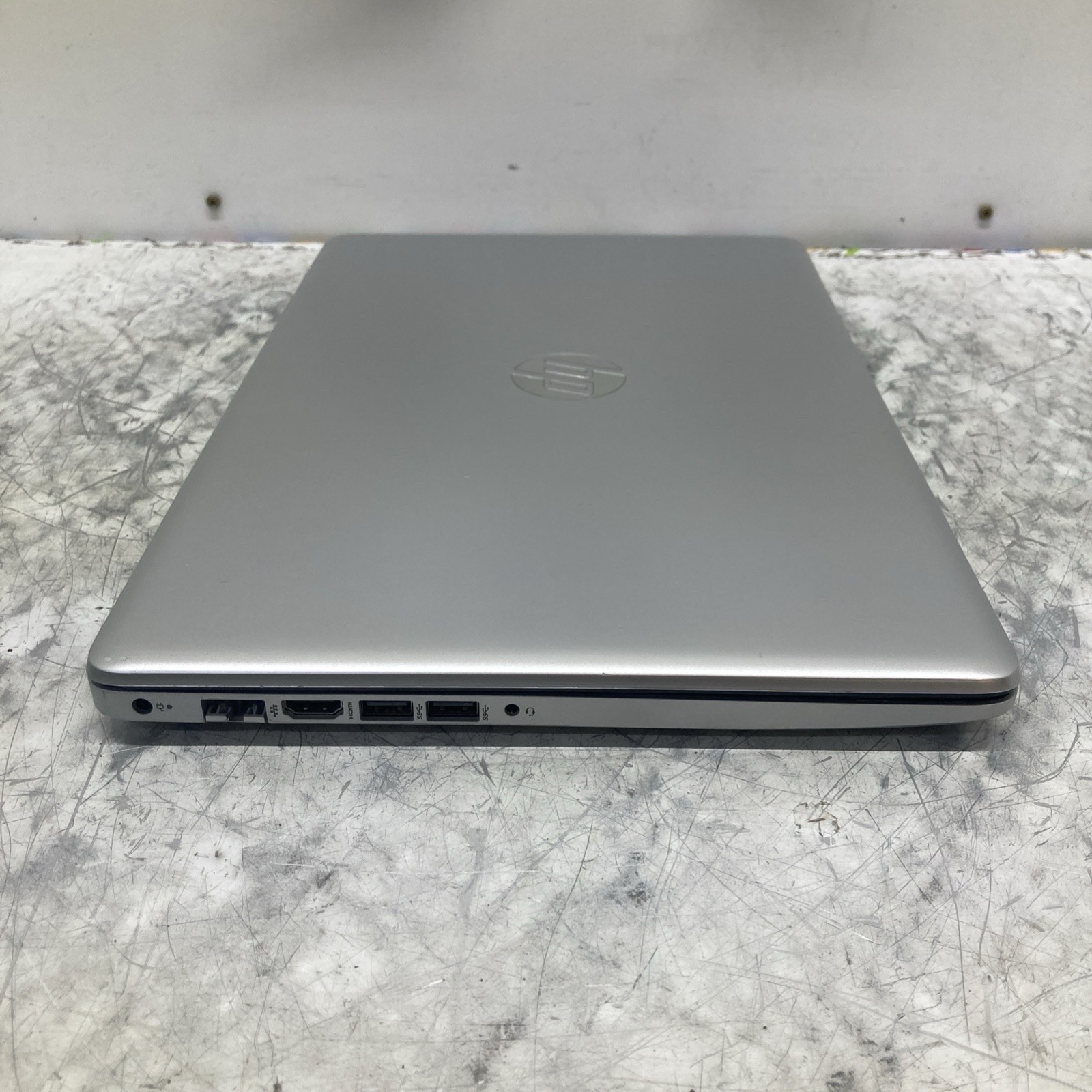 HP 15-DA0033WM | INTEL CORE I3-8130U 2.20GHZ no RAM/HDD NO OS Boot to BIOS