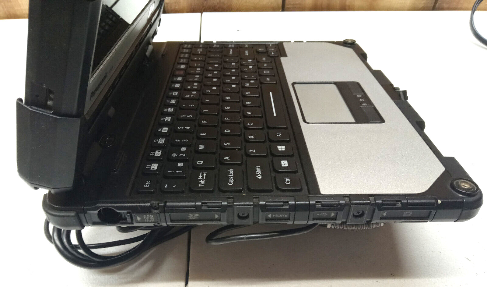 PANASONIC TOUGHBOOK CF-33 , i5-7300, 1TB, 16GB RAM, 2-HD BATTS 4G & GPS