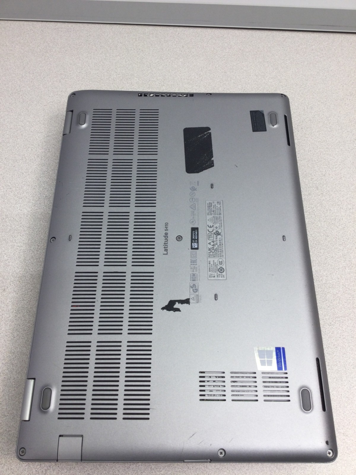 Dell Latitude 5410 14″ (128GB SSD, Core i5-10310U, 1.70GHz, 16GB) WIN 11 PRO