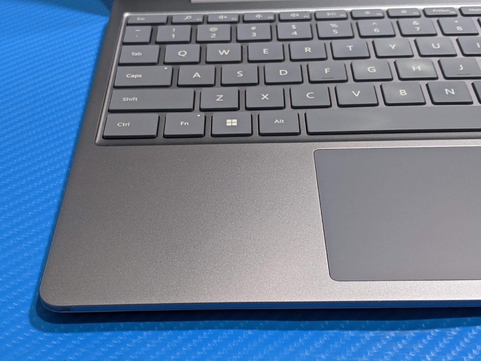 MS Surface Laptop Go 2 2013 12.4″1536×1024 TOUCH i5-11 2.4GHz 8GB 128GB W11H +PA