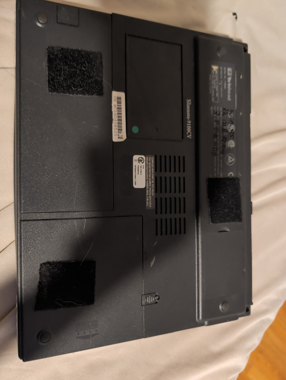 Twinhead P79 12″ SlimNote 9133TZ Notebook Pentium 133MHz, 31MB RAM No HDD Tested
