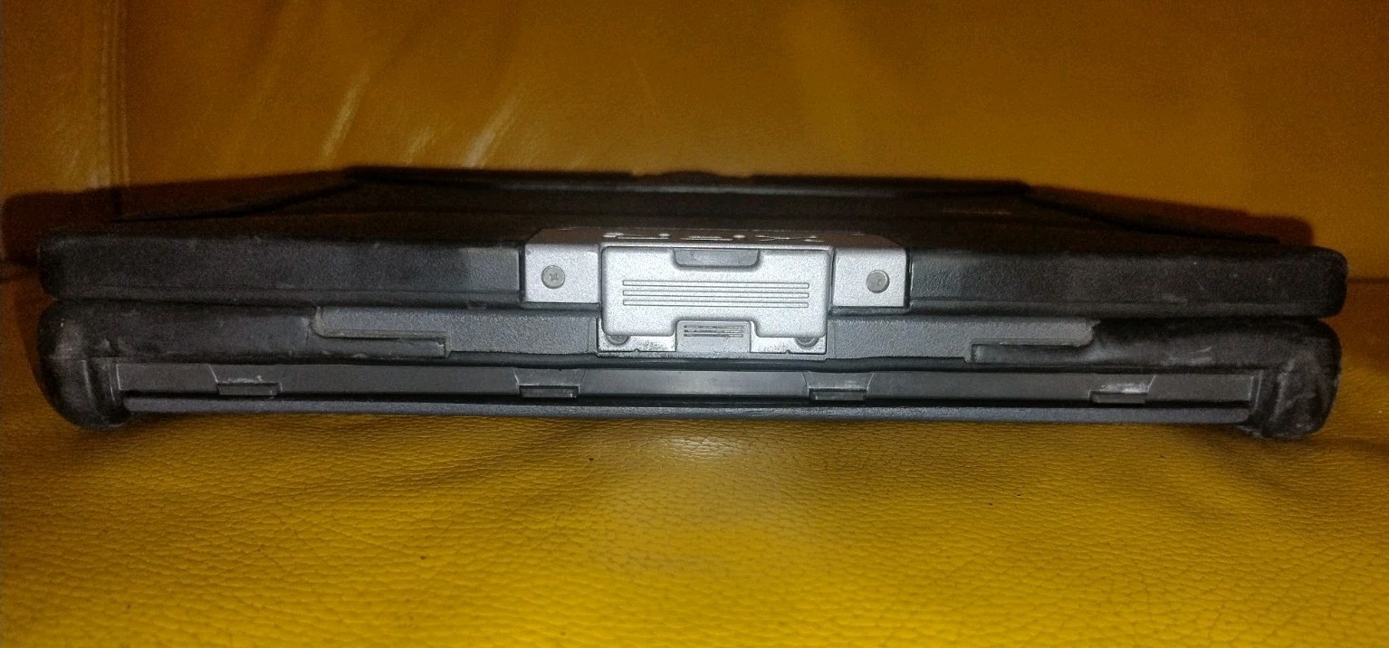 DELL LATITUDE XT2 XFR Touch Notebook Laptop Rugged Tablet Working Sold as spare