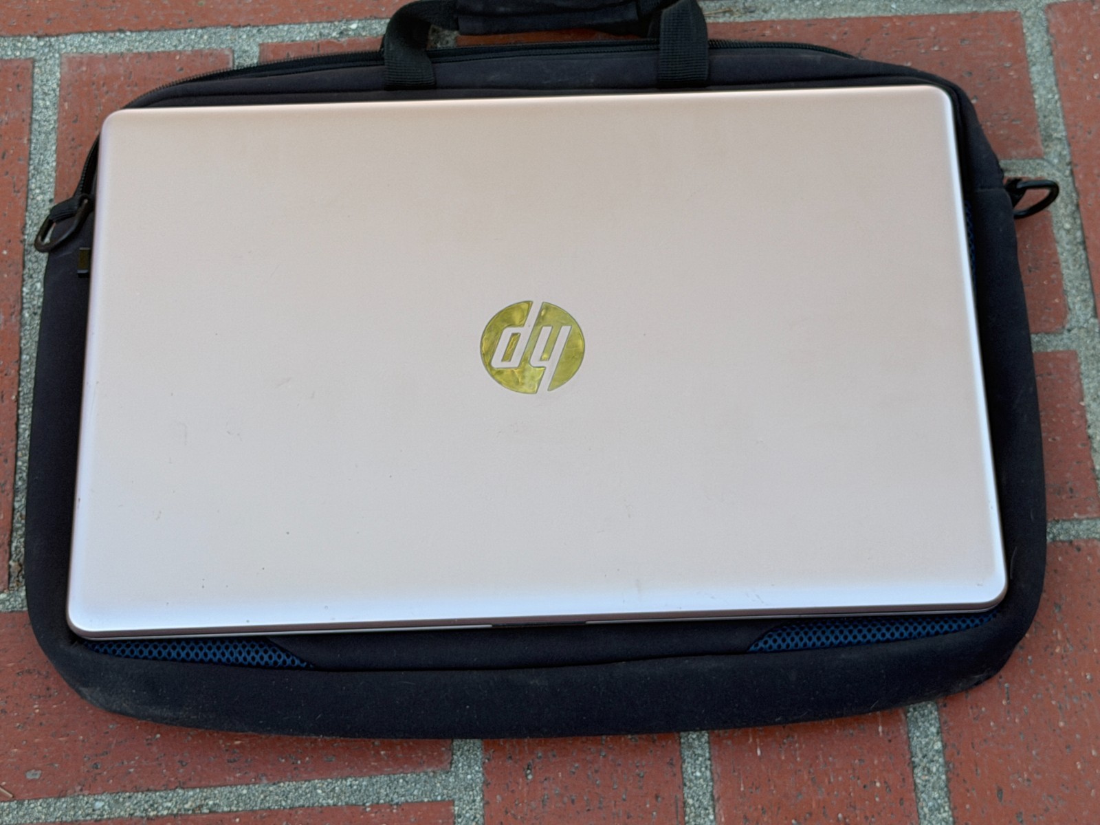 HP 17-umkr783t Laptop PC 17.3″ 1080P 8GB 931GB SSD AX WiFi W10 w/Number Pad