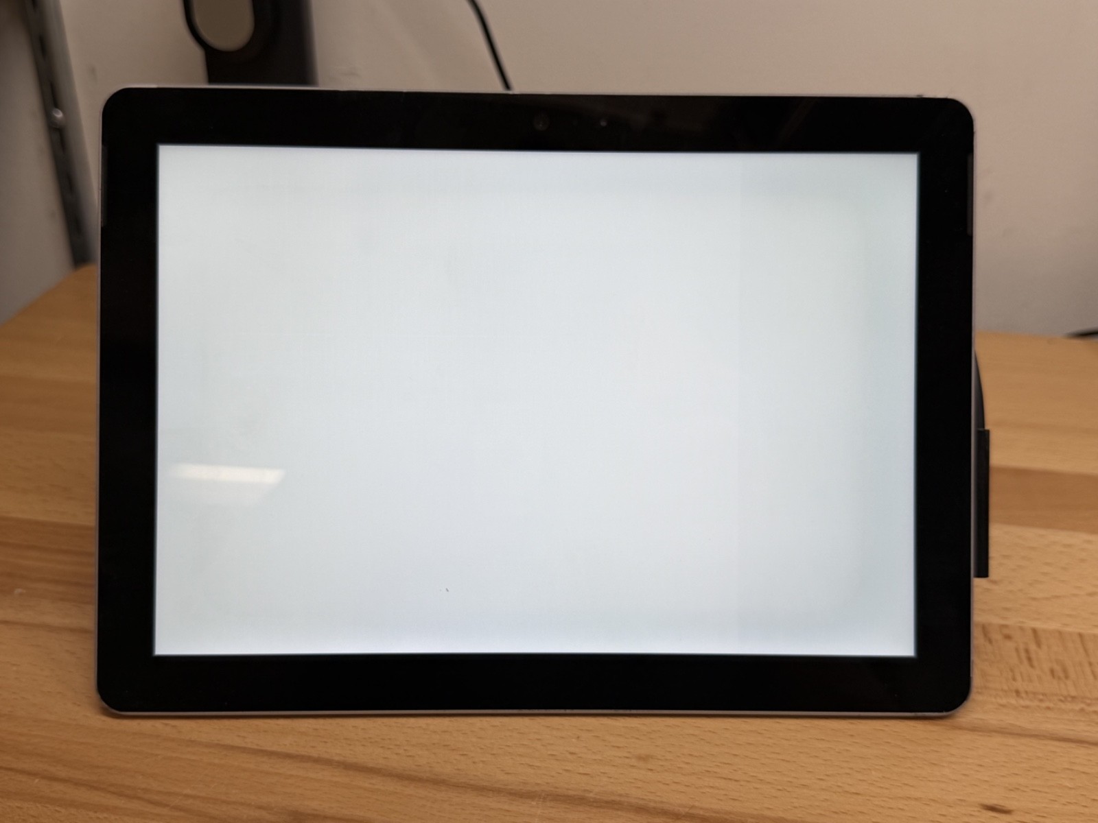 Microsoft Surface Go 1st Gen 1824 10″ – READ, PARTS/REPAIR, NO BOOT