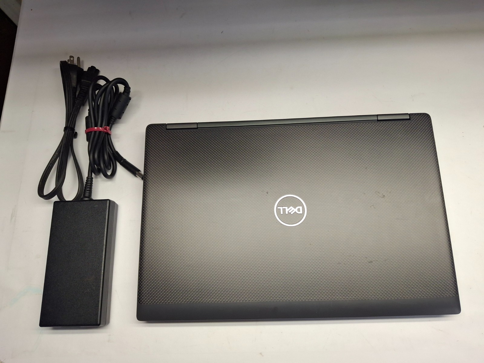 Dell Precision 7540 15.6″ Laptop Core i7-9750H 32GB RAM 512GB SSD Webcam T2000