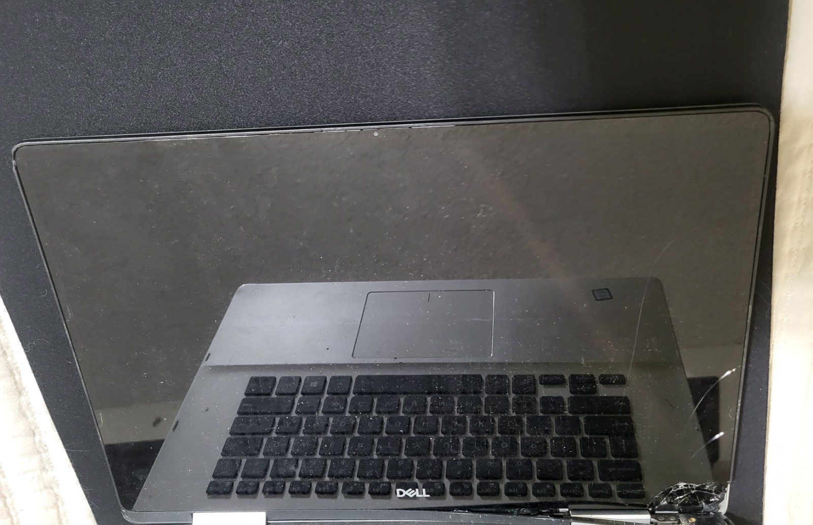 Damaged laptops, unknown condition. storage unit find. 3 Chromebooks, 2 laptops.