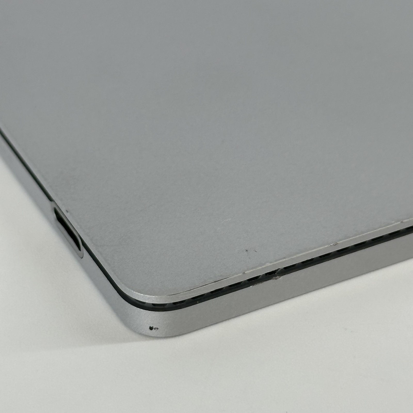 Microsoft Surface Book 2 15 3.5k i5-8350U 1.70GHz 16GB 256GB SSD – BAD BATTERY