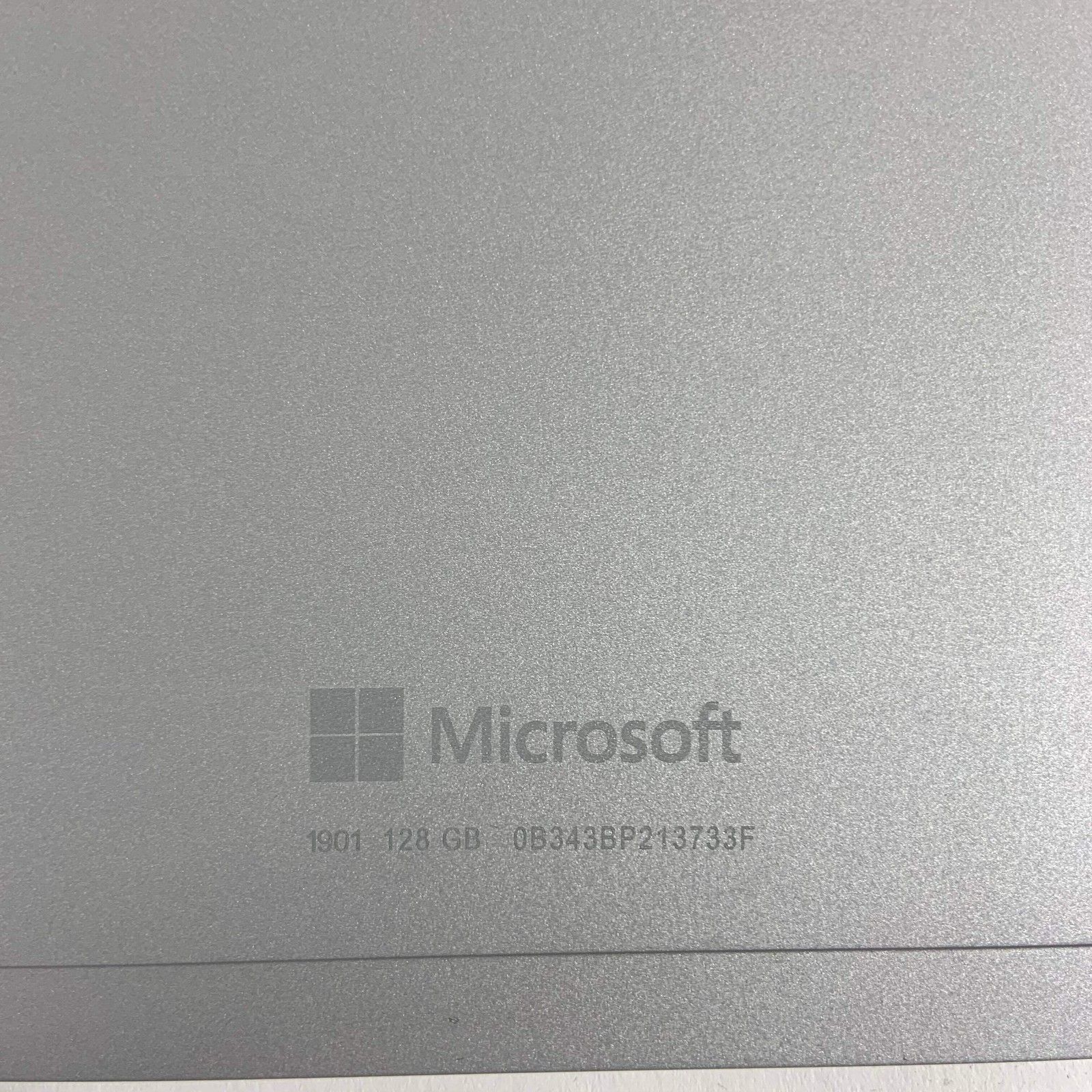 Microsoft Surface Pro 3 1901 Pentium Gold 6500Y 1.9GHz 8GB RAM 128GB SSD
