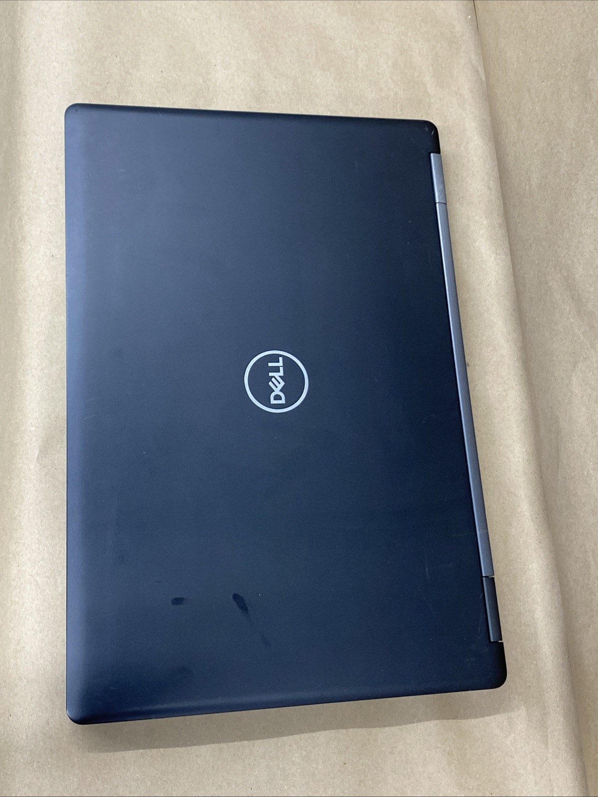 Dell Latitude 5590 – 15″ 1920×1080 – i7-8650U – 8GB – 128GB SSD – Win 10 Pro