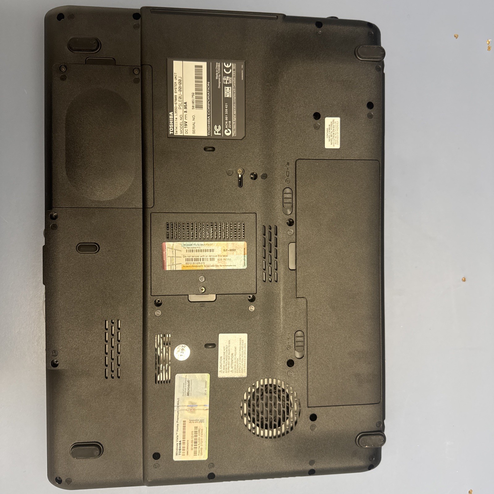 Toshiba Satalite PSLE0U-00H00J