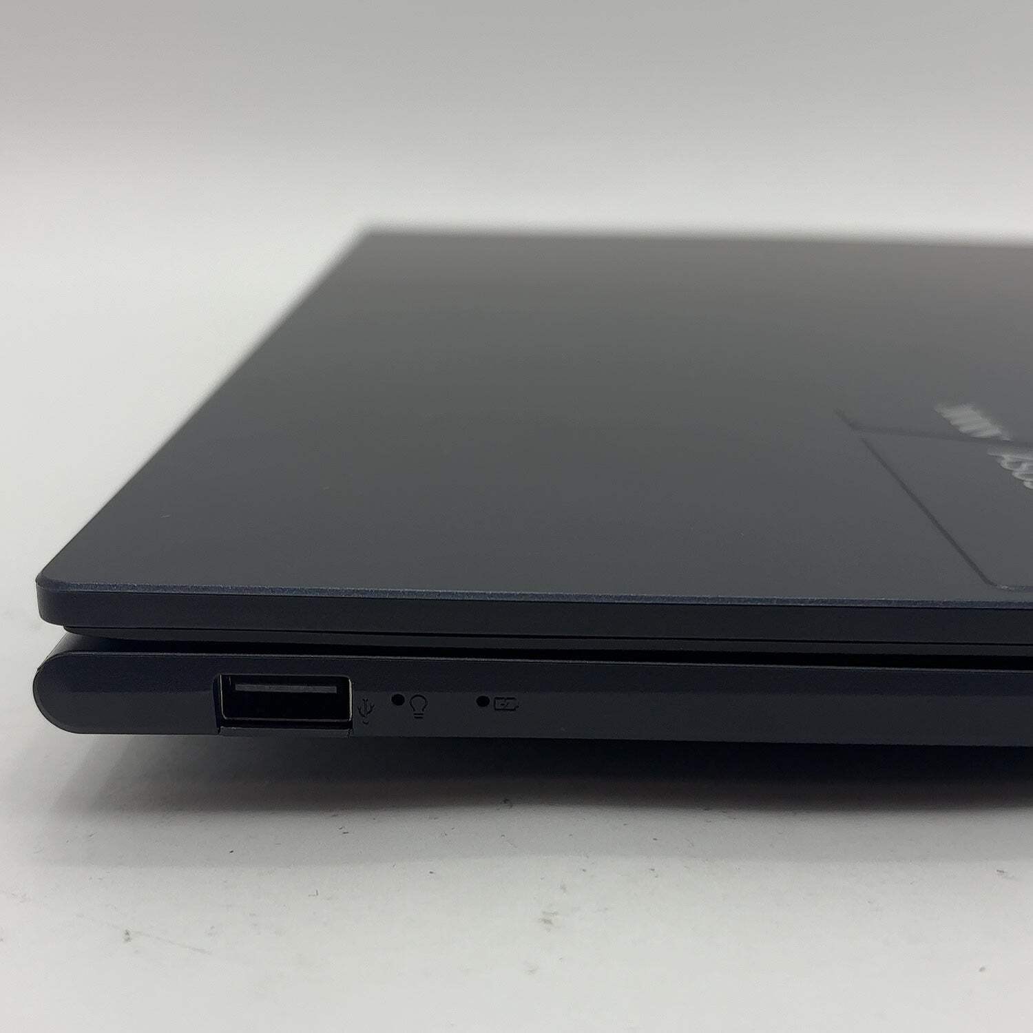 Broken Asus Vivobook 14 X1404V 14″ i5-1334U 1.3GHz 12GB RAM 256GB SSD Read