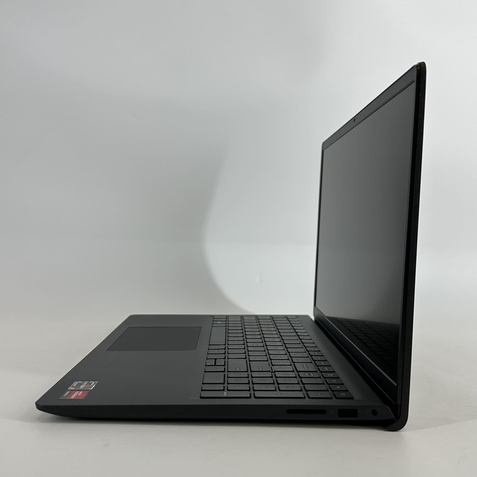 Dell 15 DC15255 FHD TOUCH 2.0 GHz Ryzen 7 7730U 16GB 1TB SSD Excellent