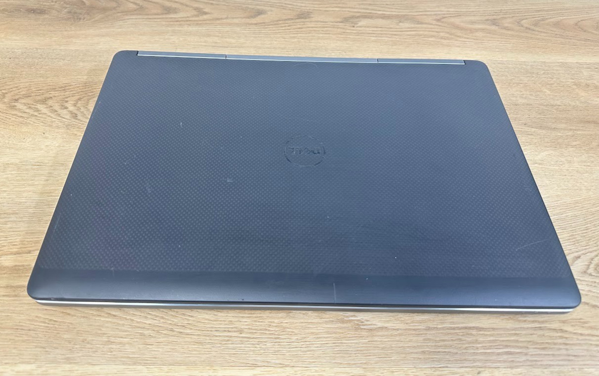 Dell Precision 7710, Xeon E3 1505M V5, 32GB DDR4, Quadro M3000M, 512GB SSD, 2016