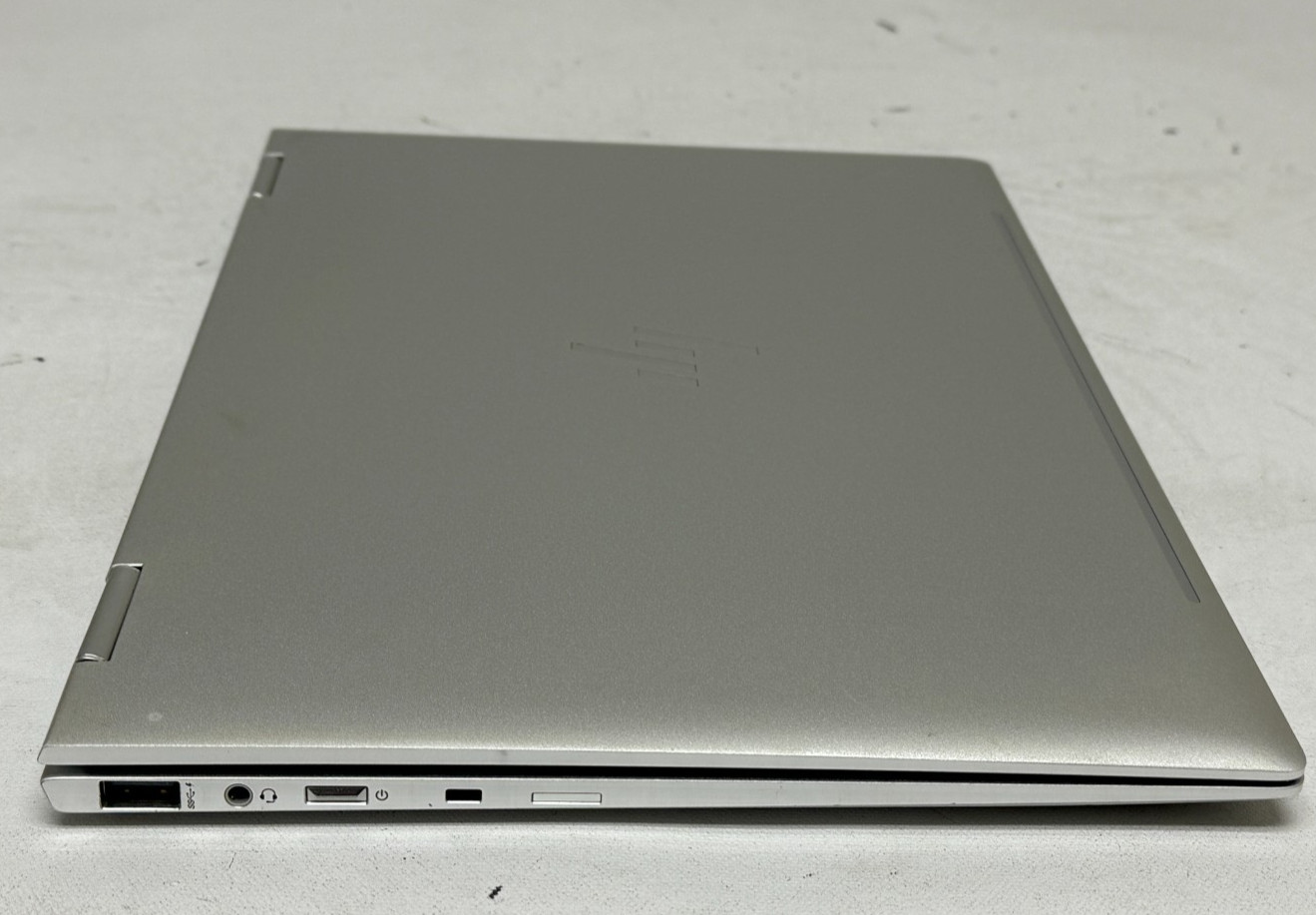 HP EliteBook x360 1040 G5 2in1 (i5-8350u – 8GB RAM – 256GB SSD – Win11Home)