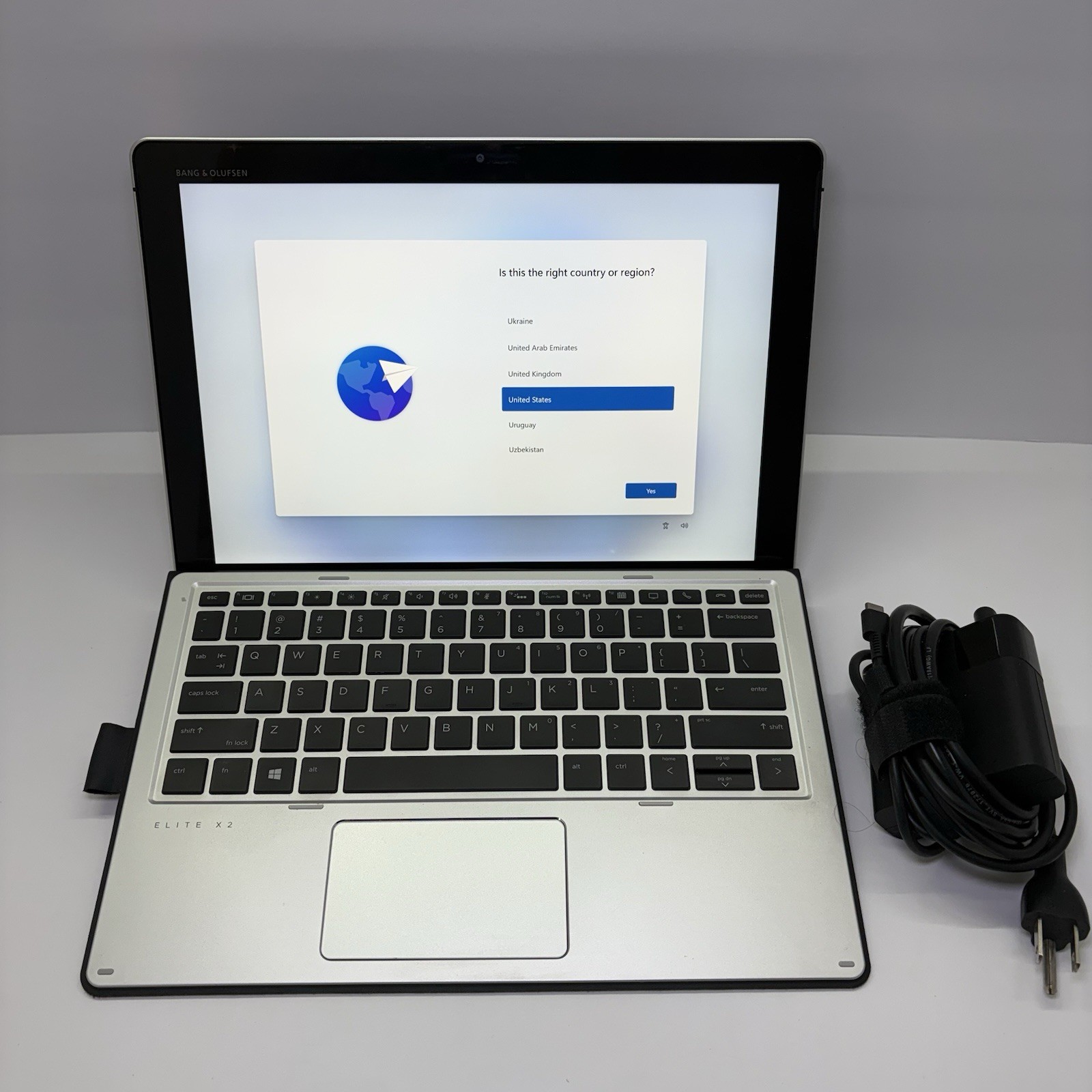 HP Elite x2 1012 G2 12.3″ Touchscreen i7 7th Gen 16GB RAM 256GB SSD Win 11 Pro