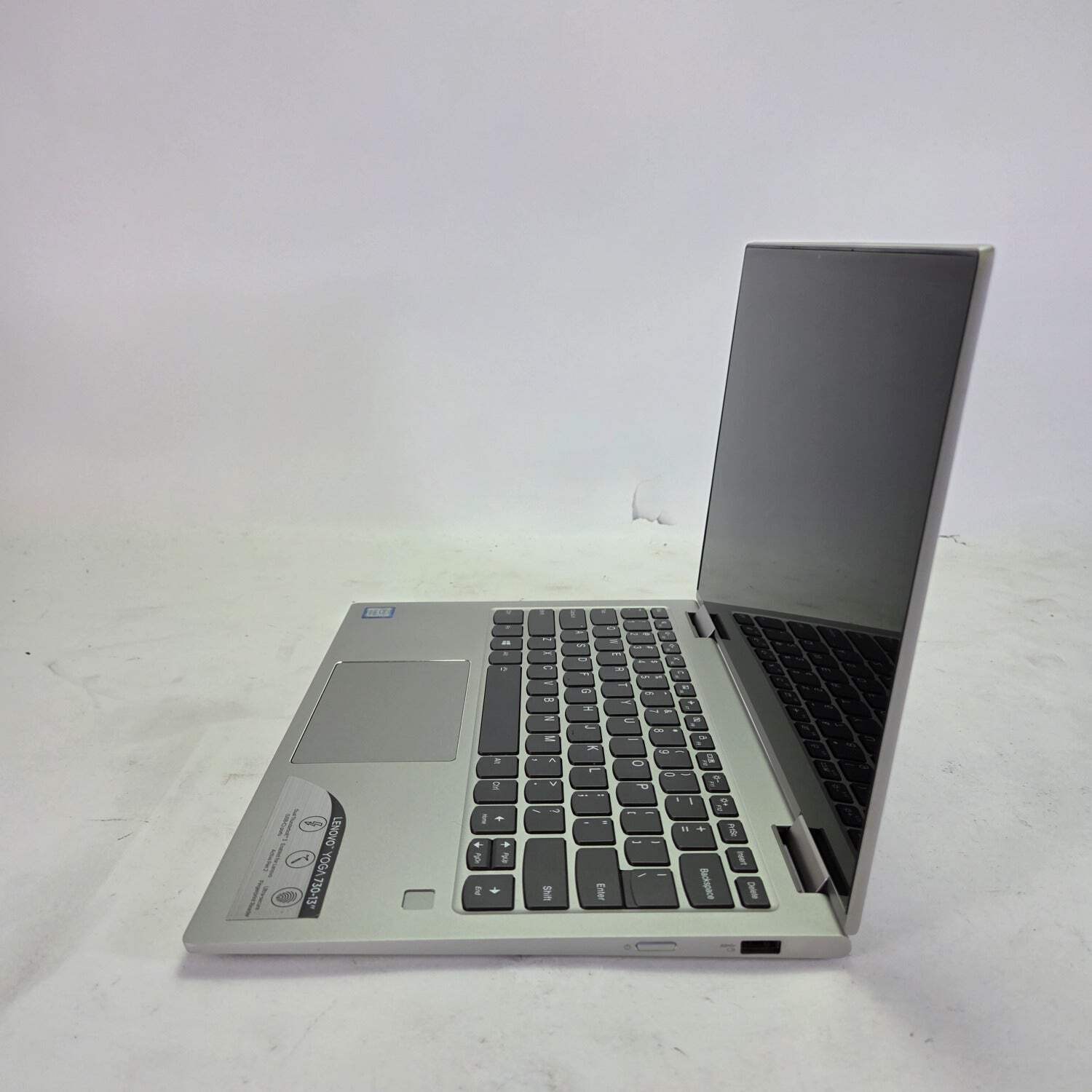 Lenovo Yoga 730 13 13.3″ i5-8250U 1.6GHz 8GB RAM