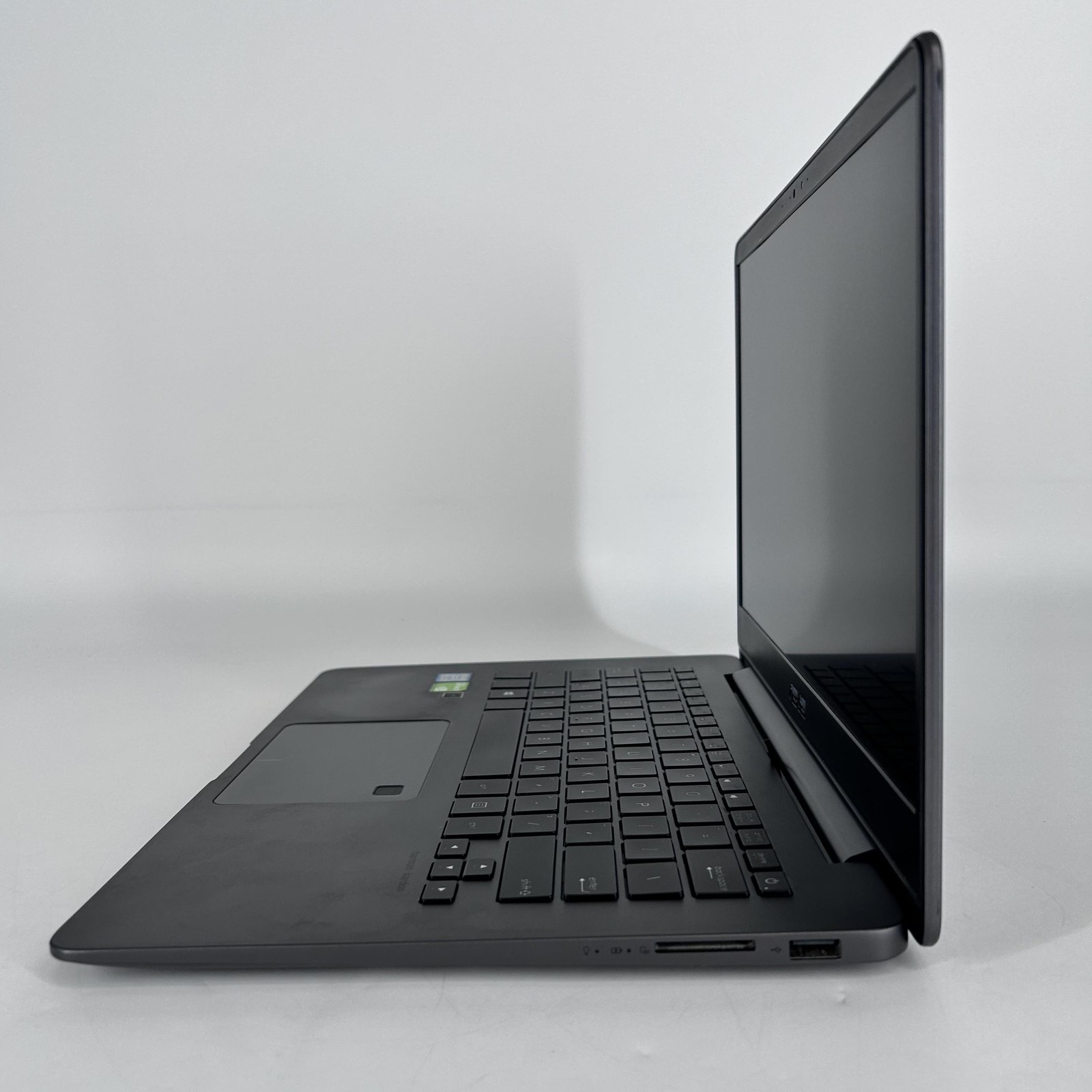 ASUS ZenBook UX430U 14″ FHD i7-8550U 1.80GHz 16GB 512GB SSD MX150 – Bad Battery