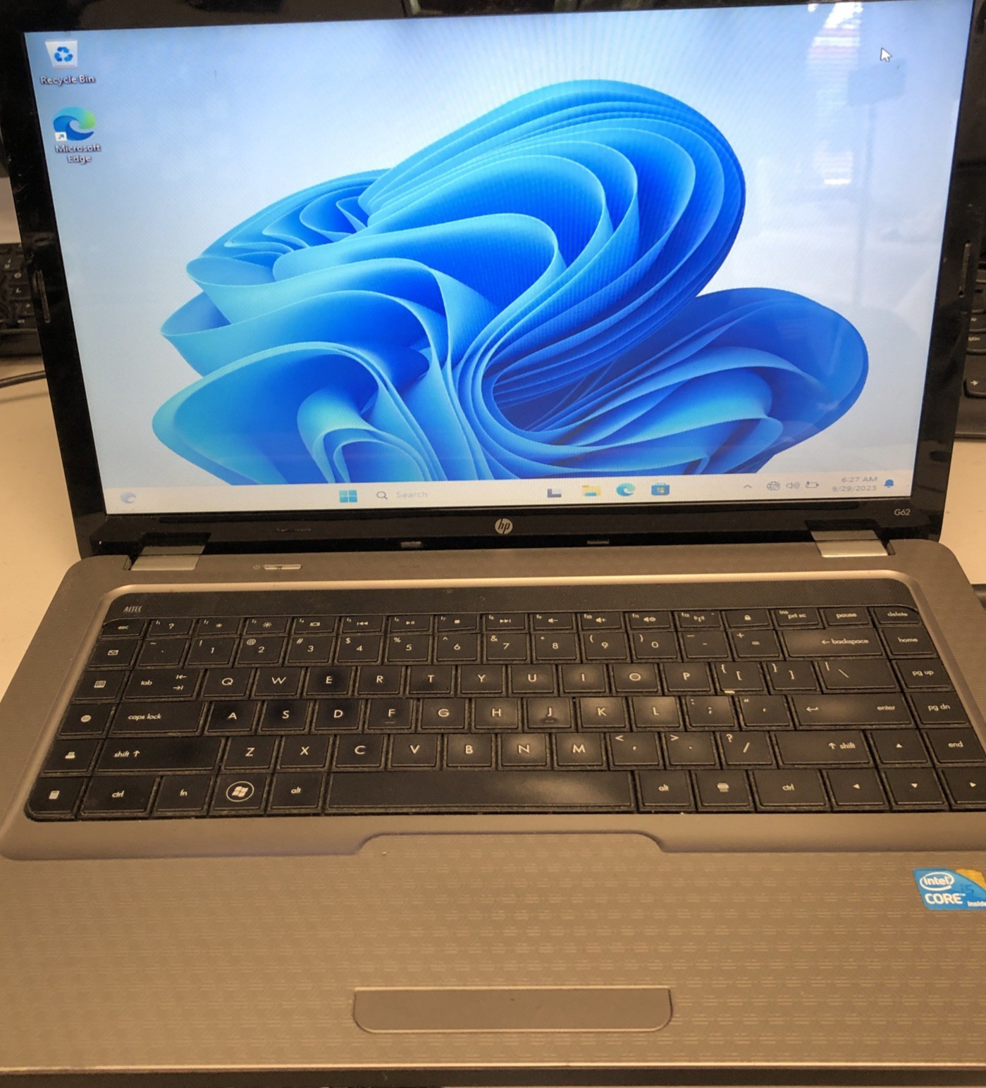 HP G62 i5 M430 2.27 Ghz 4GB Ram 250 GB Hard drive Windows 11 Bad Battery