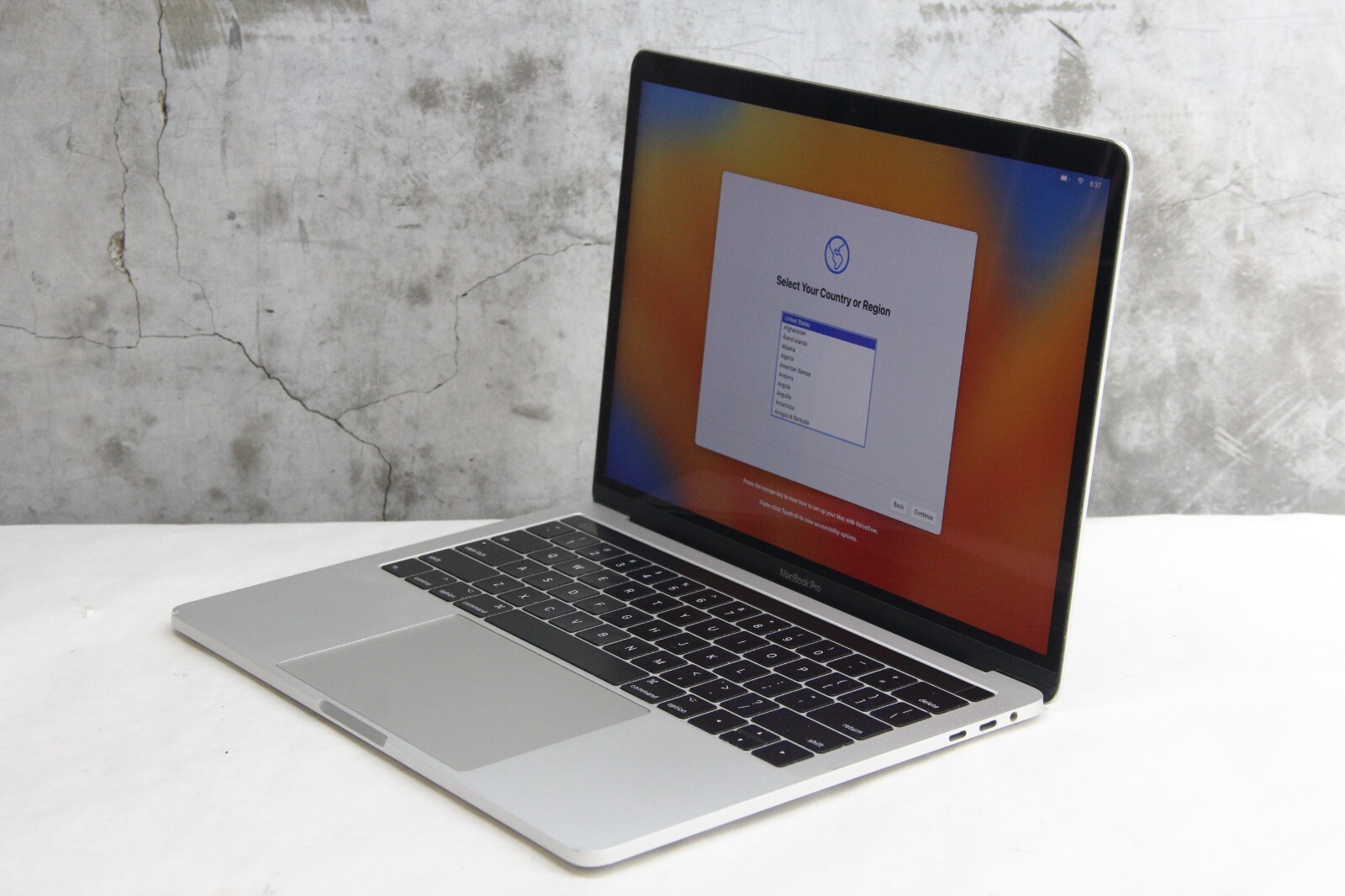 Apple 2017 MacBookPro 14,2 | i5@3.1GHz(7267U), 8GBRam, 256 SSD, Ventura, Wear!