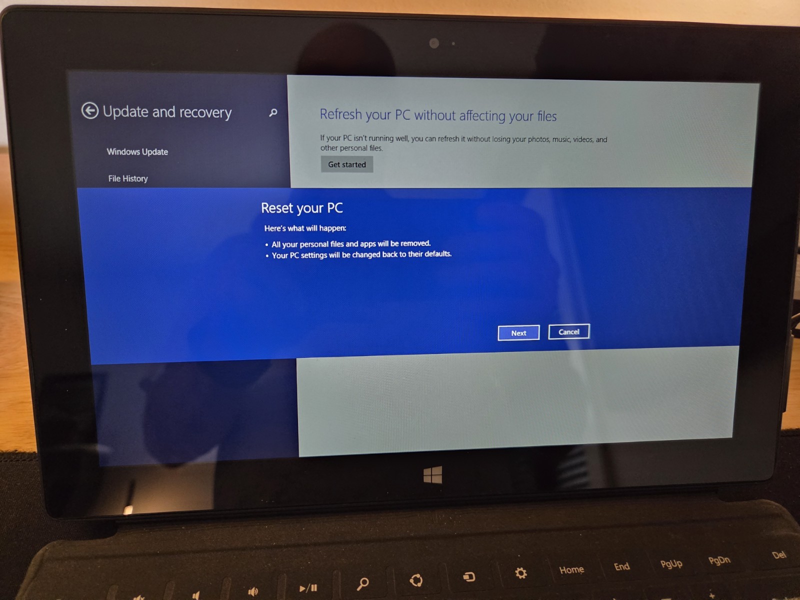 Microsoft Surface RT 1516 Quad Core 1.3GHz 2GB RAM 32GB SSD Windows 8