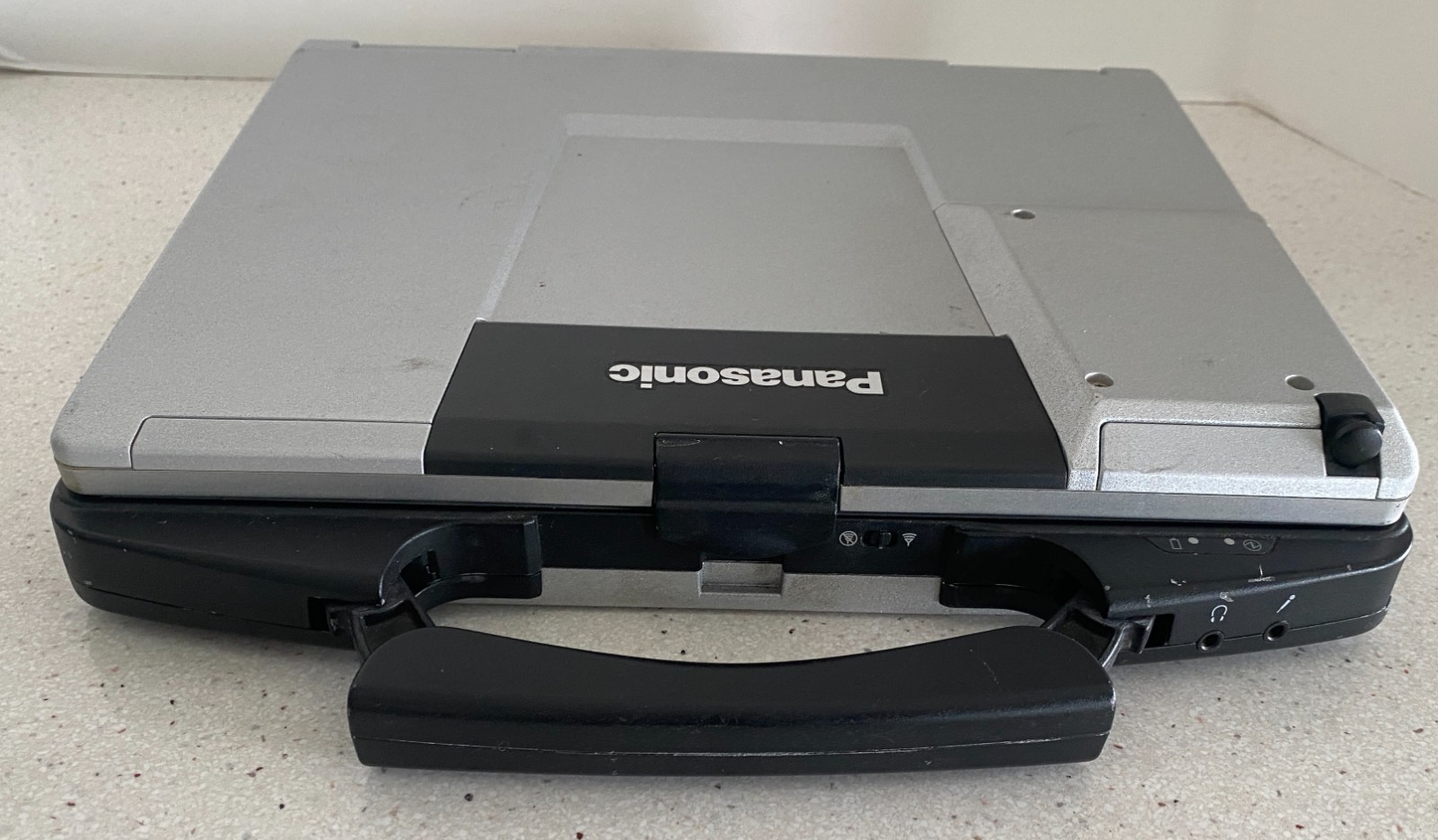 Panasonic Toughbook CF-74 Windows 7 Pro Powers On Used