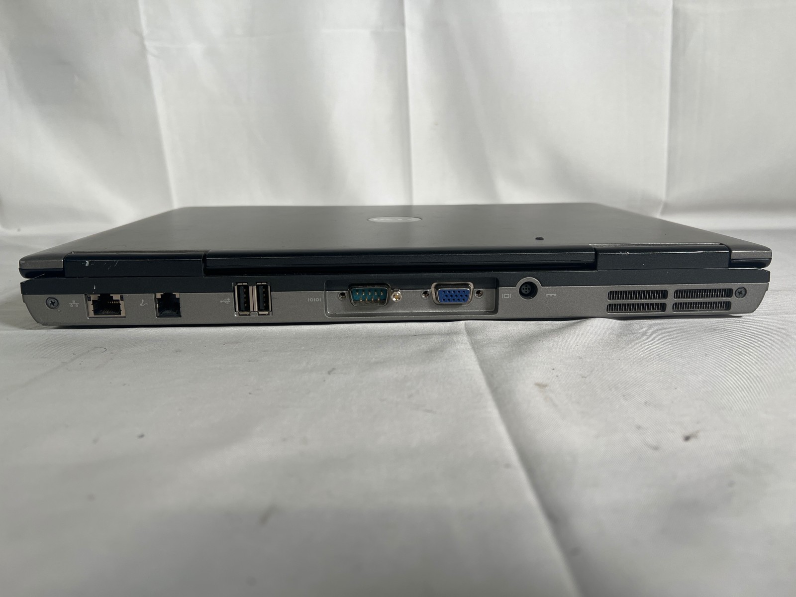 Dell Latitude D630 Win XP Core 2 Duo T7250 2GHz 3 GB 500 GB 14.1″ rs232