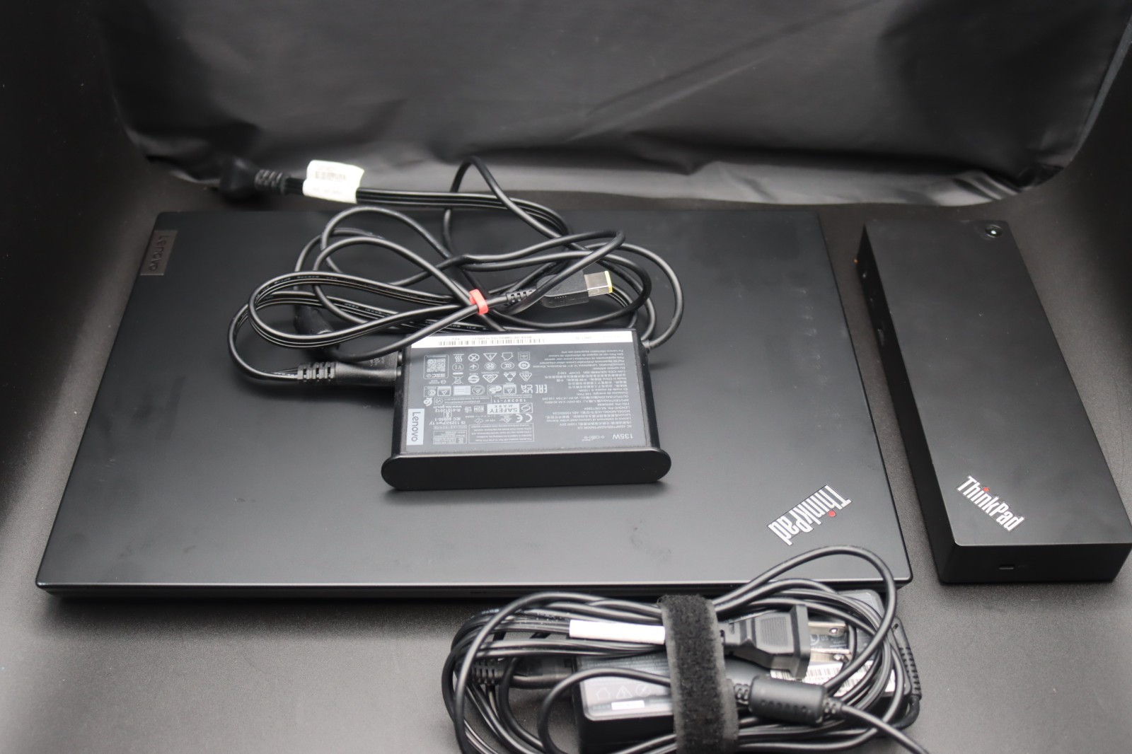 Lenovo ThinkPad P15v Gen 3 15.6″ i7-12700H 32GB Ram 500GB SSD NVIDIA T1200+Dock