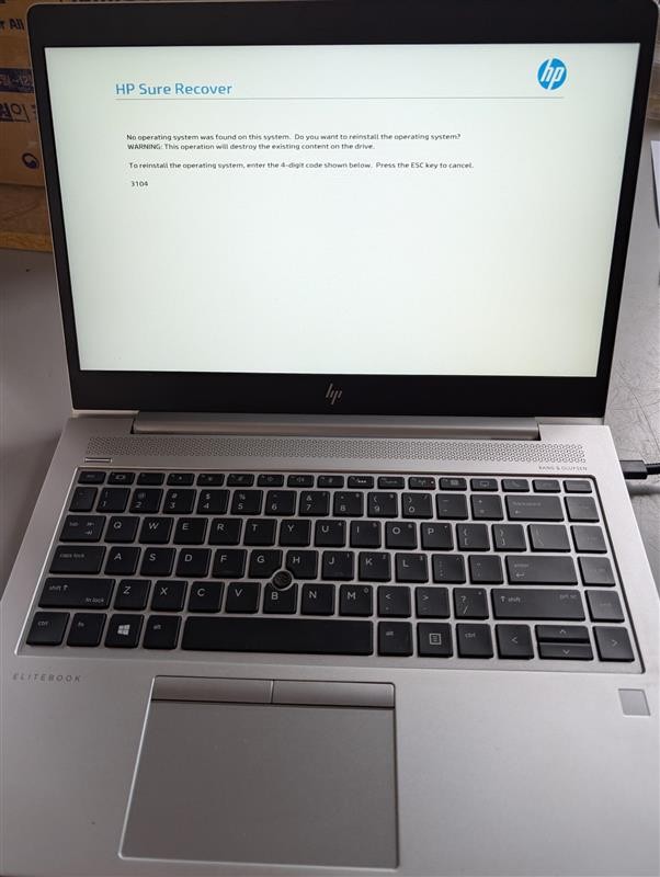 HP 840 G5 EliteBook 14″ Laptop i5-8350U 1.7GHZ 512 SSD 16GB RAM W10P