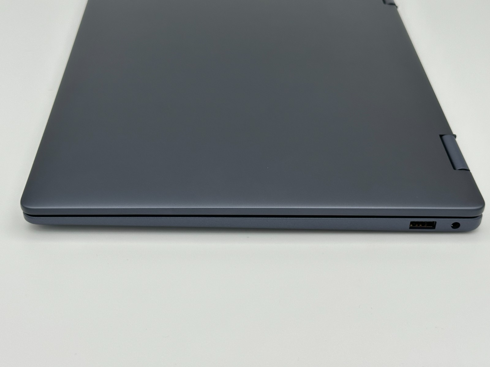 Dell 14 Plus 2K 2-in-1 Touch 14″ Laptop Ryzen AI 7 350 16GB RAM 1TB SSD
