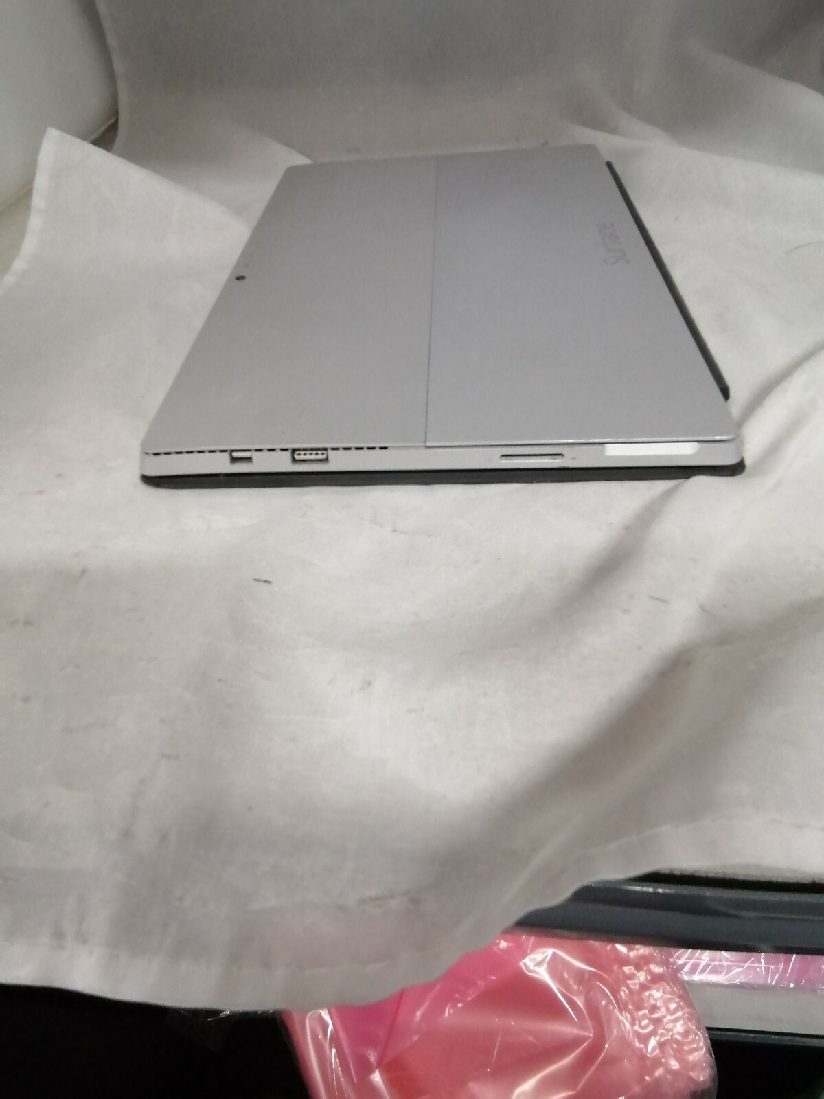 Microsoft Surface Pro 3 Core i7-4650U/8GB/512GB Cracked Digitizer, No Touch
