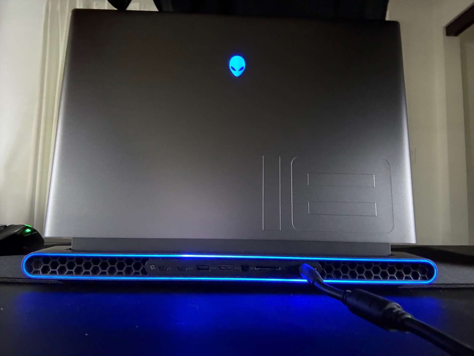 Alienware M18 R1 Ryzen 9 7845HX 3.0GHz 32GB RAM 1TB SSD NVIDIA GeForce RTX 4070