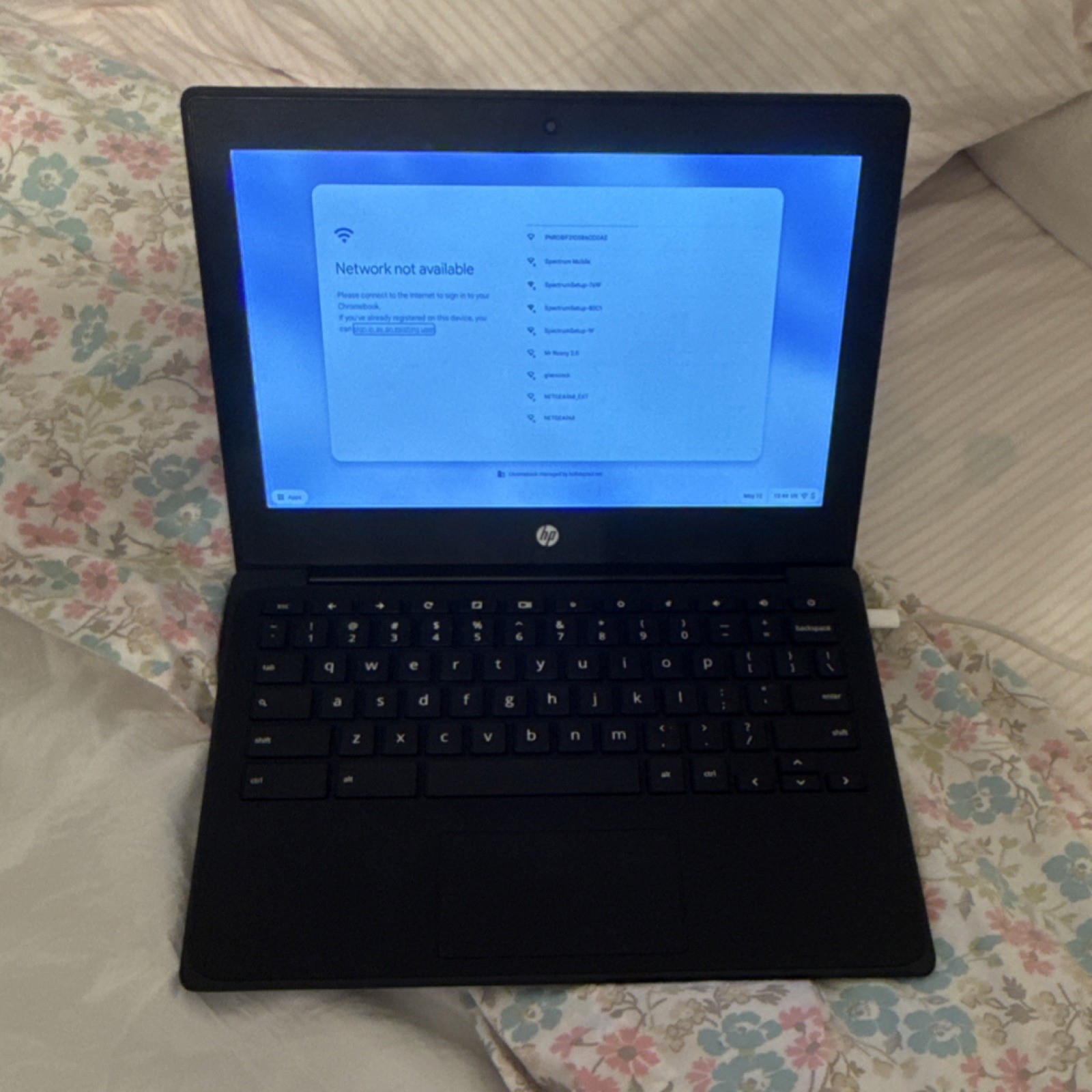 HP Chromebook 11 G4 EE 11.6″ Celeron Laptop w/ Charger & UZBL Case