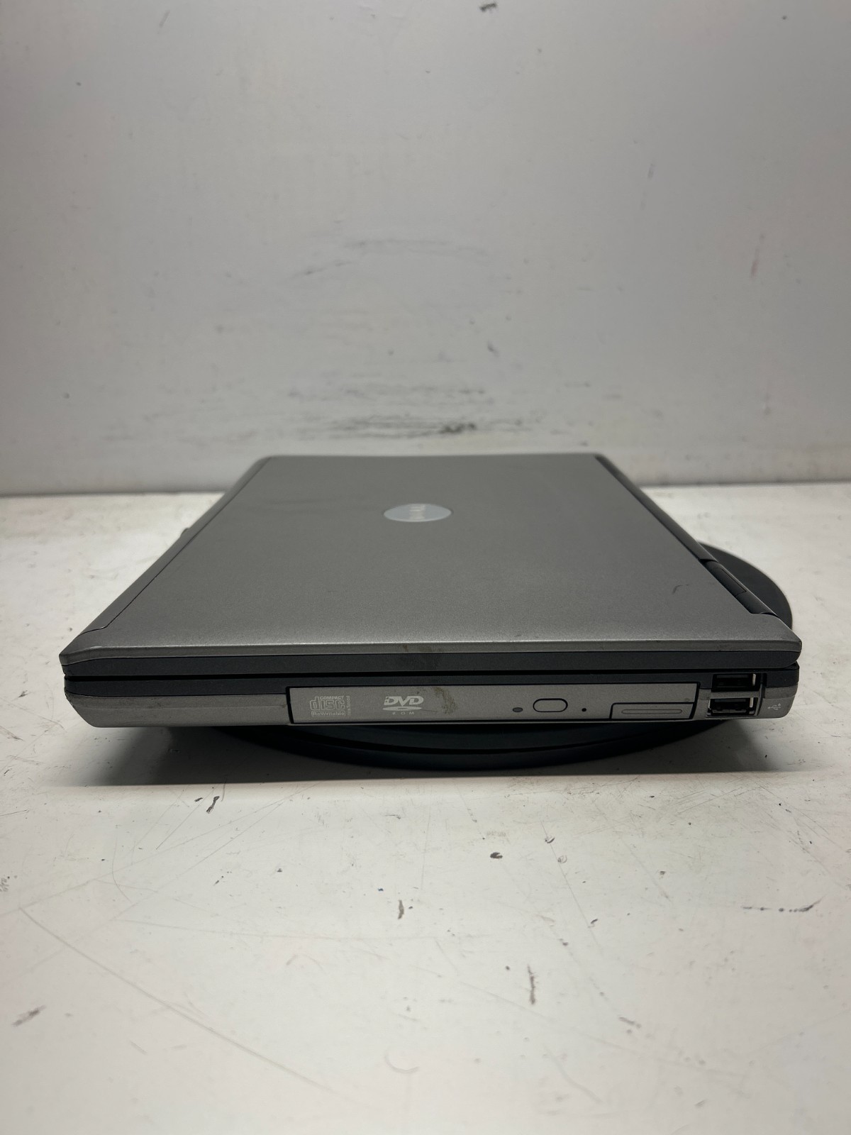 Dell Latitude D620 Intel Centrino Duo NO RAM/NO HDD/NO BAT – PARTS
