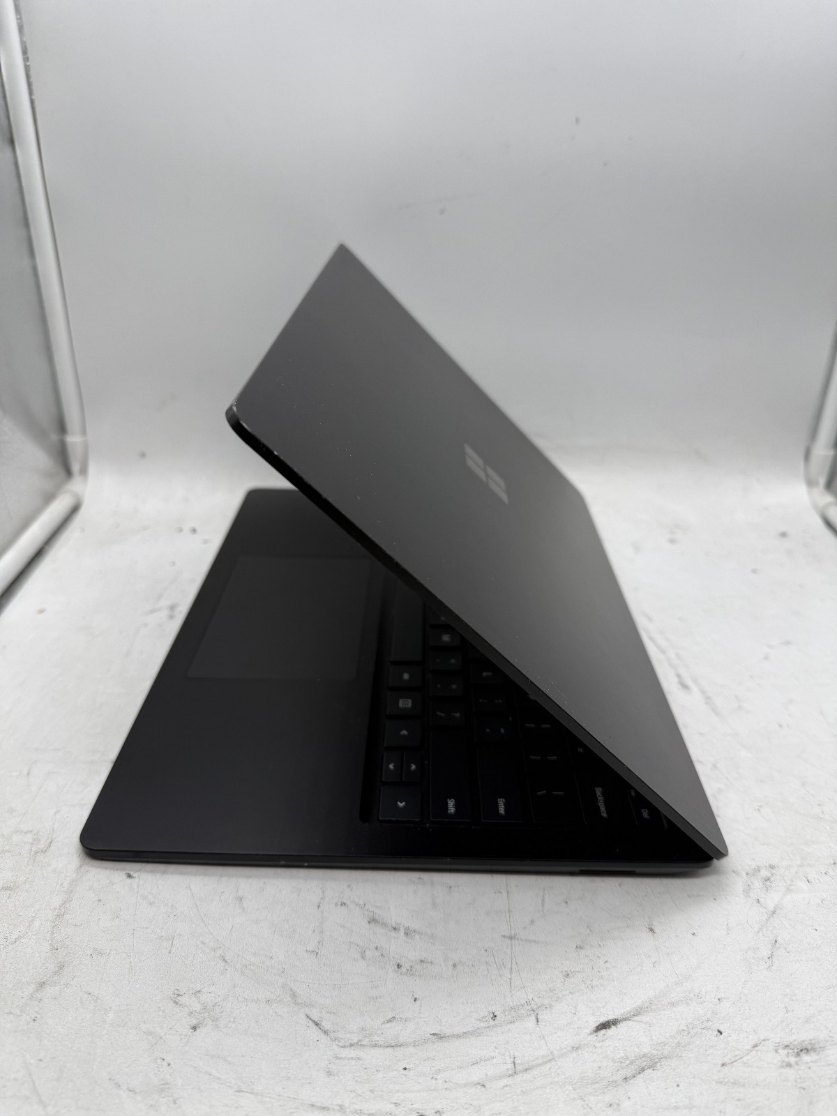 Microsoft Surface Laptop 3 15.6” i7-1065G7 512GB 16GB Win 10 CRACKED SCREEN